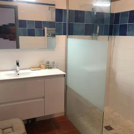 Lejlighed De Location Meuble F3 Au Premier Etage *
