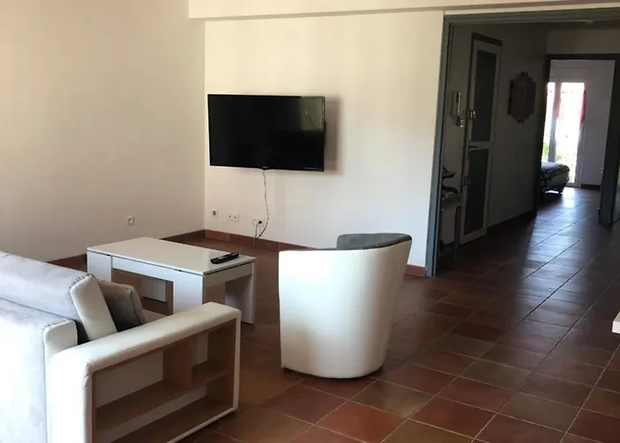 De Location Meuble F3 Au Premier Etage Apartmán